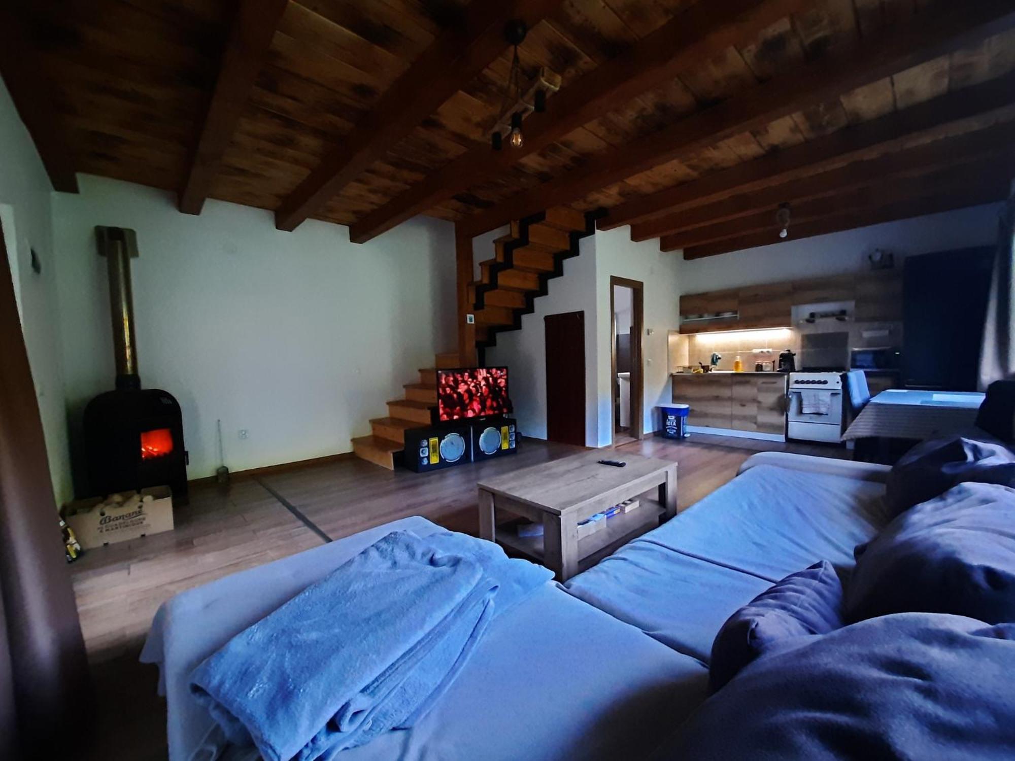 Mountain Cozy Home Sub Cetate Экстерьер фото
